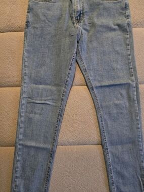 Classic Light Wash Skinny Jeans